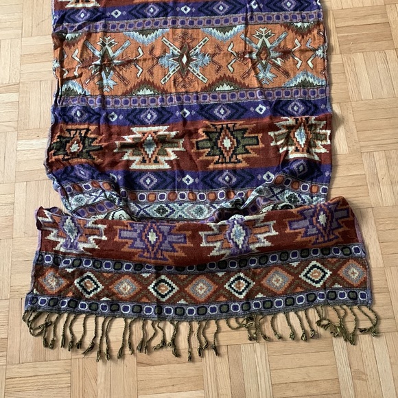 Viscose Scarf Made in India - Picture 6 of 13